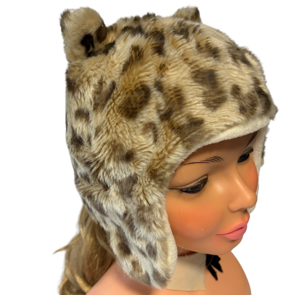 Faux fur animal print ear flaps ears tan cream fleece lined  hat cap